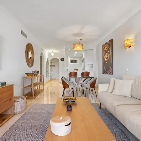 Beautiful East With Pool Rdr490 Marbella