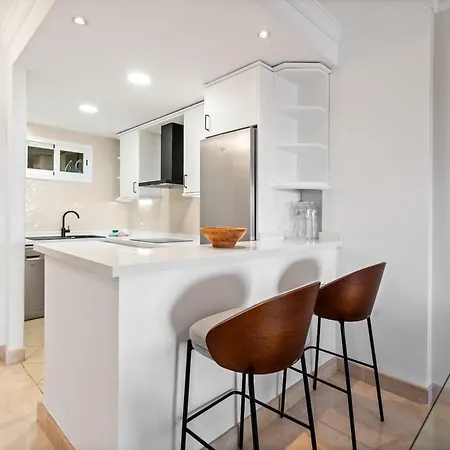 Apartment Beautiful East With Pool Rdr490